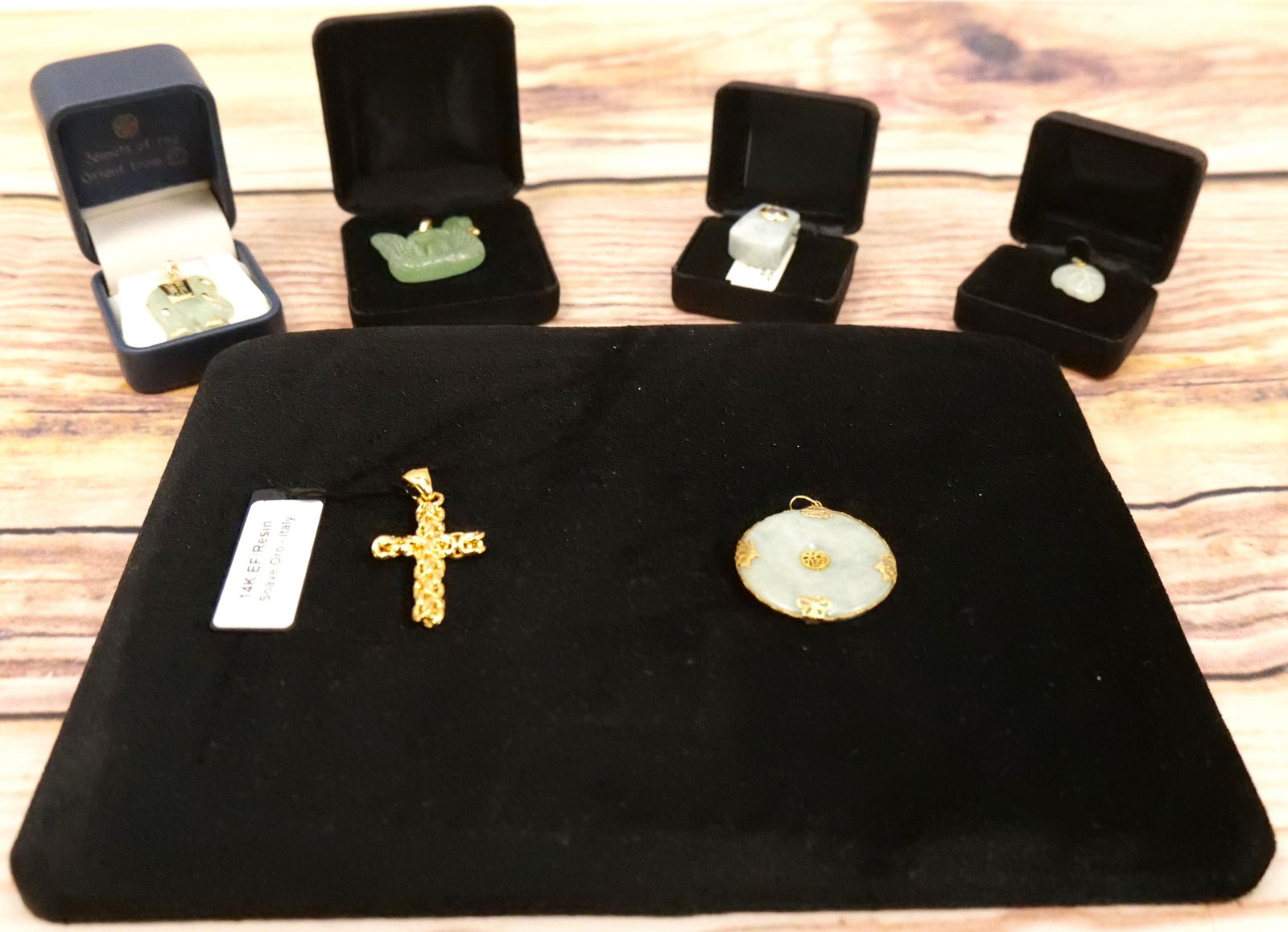 Lot of 14k and Jade Jewelry (1 of 7)