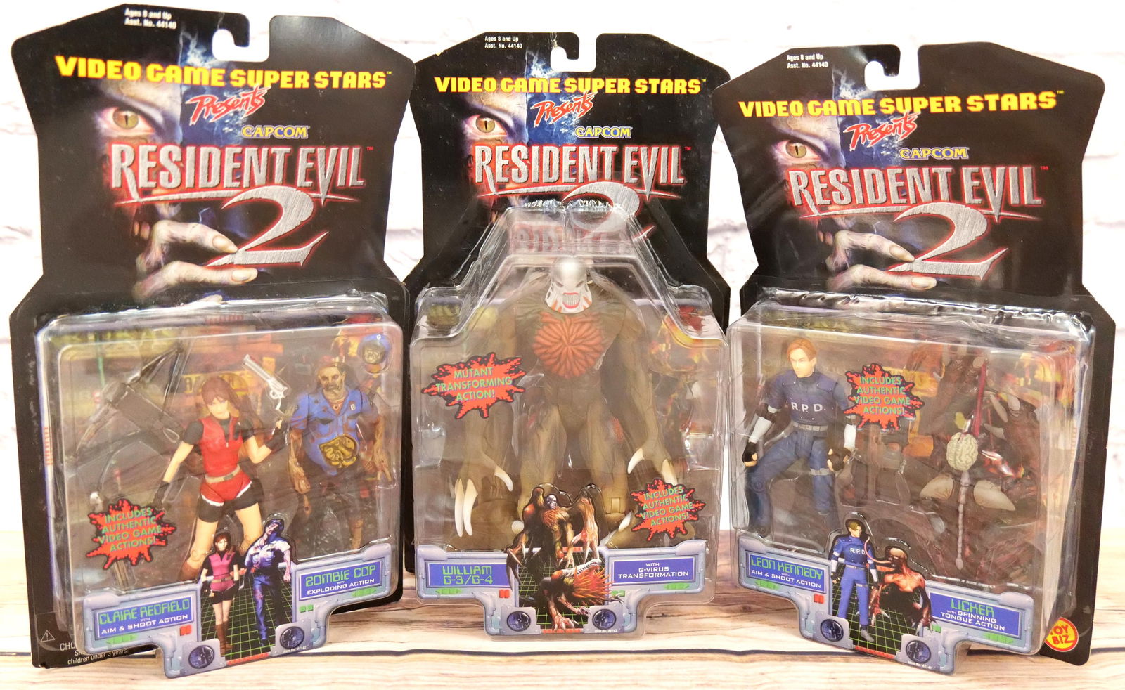 Lot of 3 Resident Evil 2 Action Figures (1 of 5)
