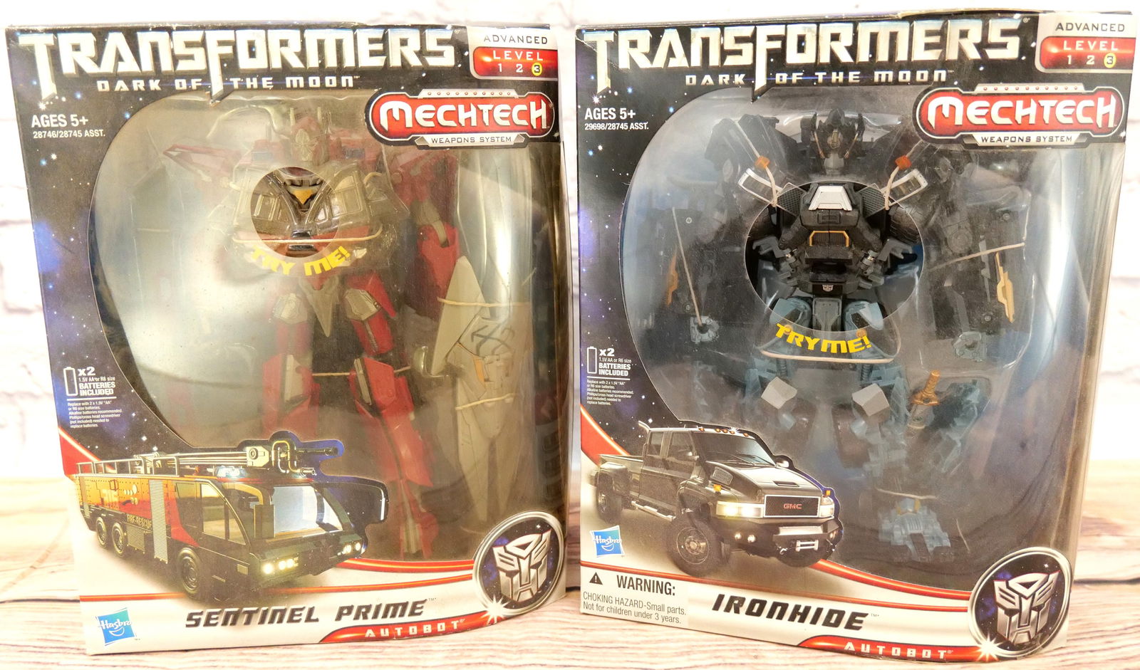 Lot of 2 Transformers Dark of the Moon Mechtech Figures (1 of 8)