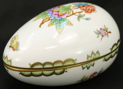 Herend Queen Victoria Oversized Egg Dresser Box: Herend Queen Victoria Oversized Egg Dresser/Jewelry Box - #6051. Measures 4.5" tall x 7" long. All invoices must be paid within 24 hours of the sale. We offer multiple shipping options, please read