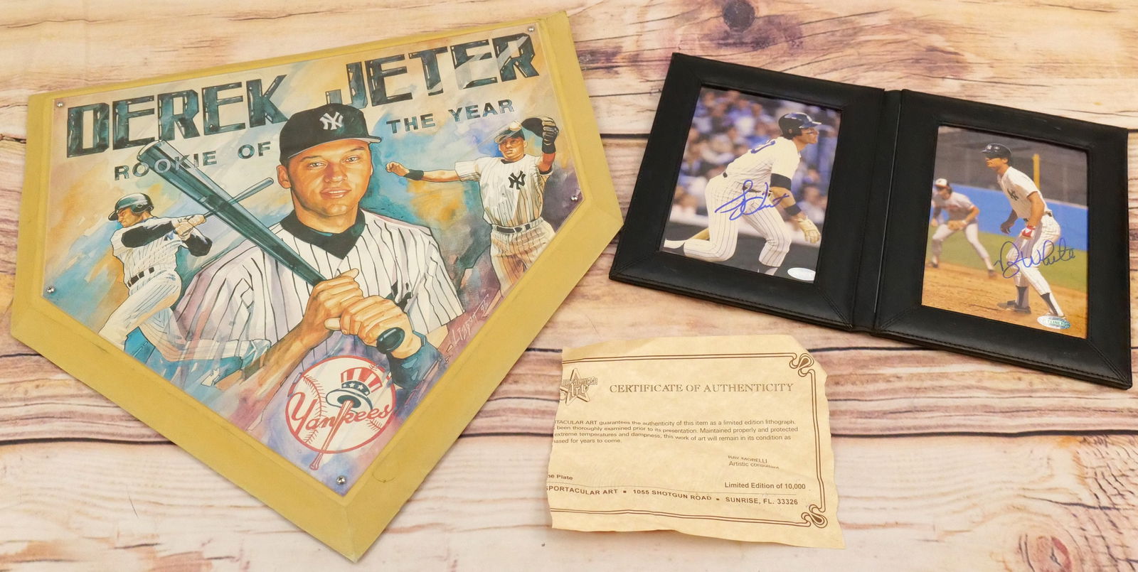Group Lot of Yankees Items (1 of 9)