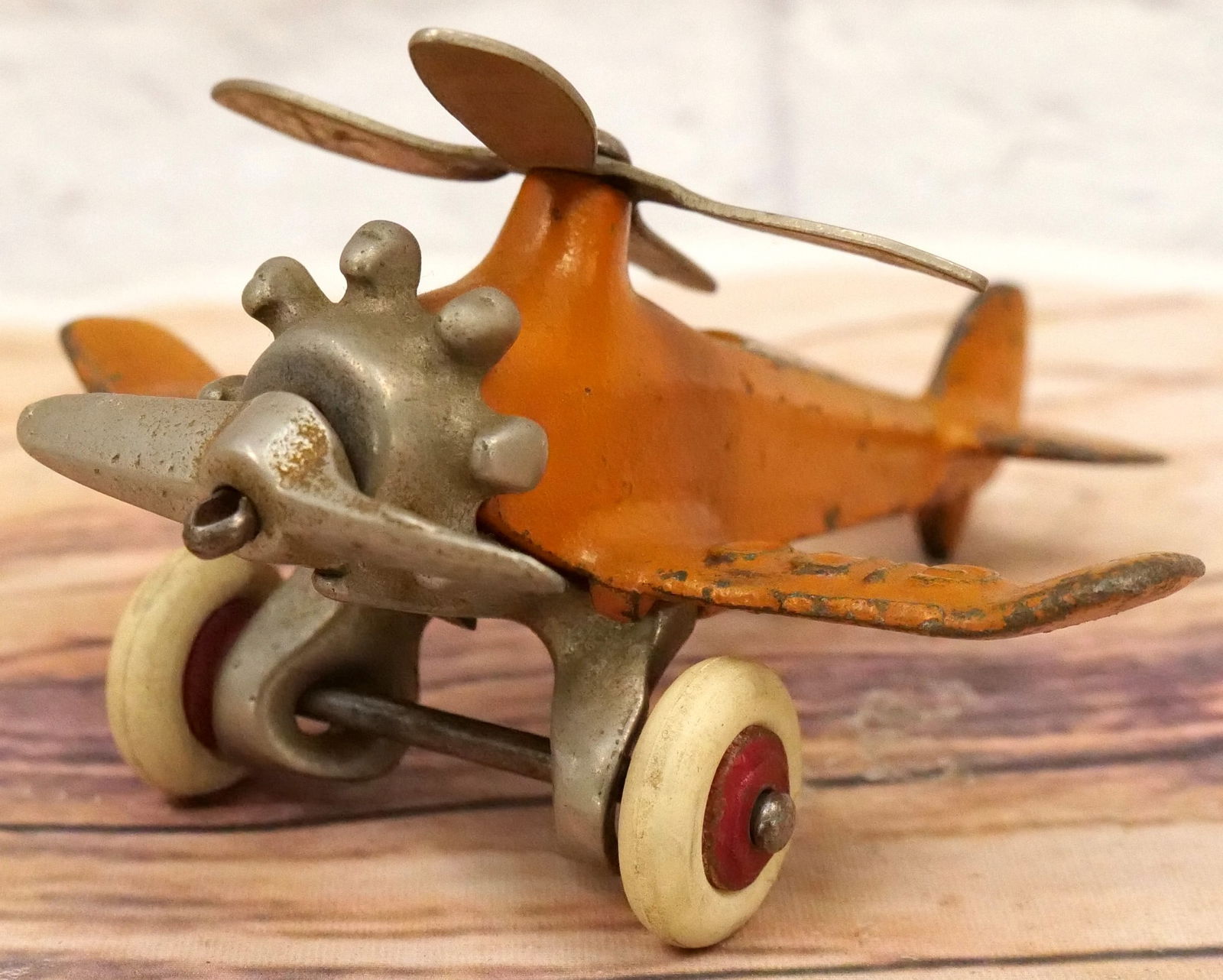 Vintage Hubley Cast Iron Gyro Plane Toy (1 of 9)