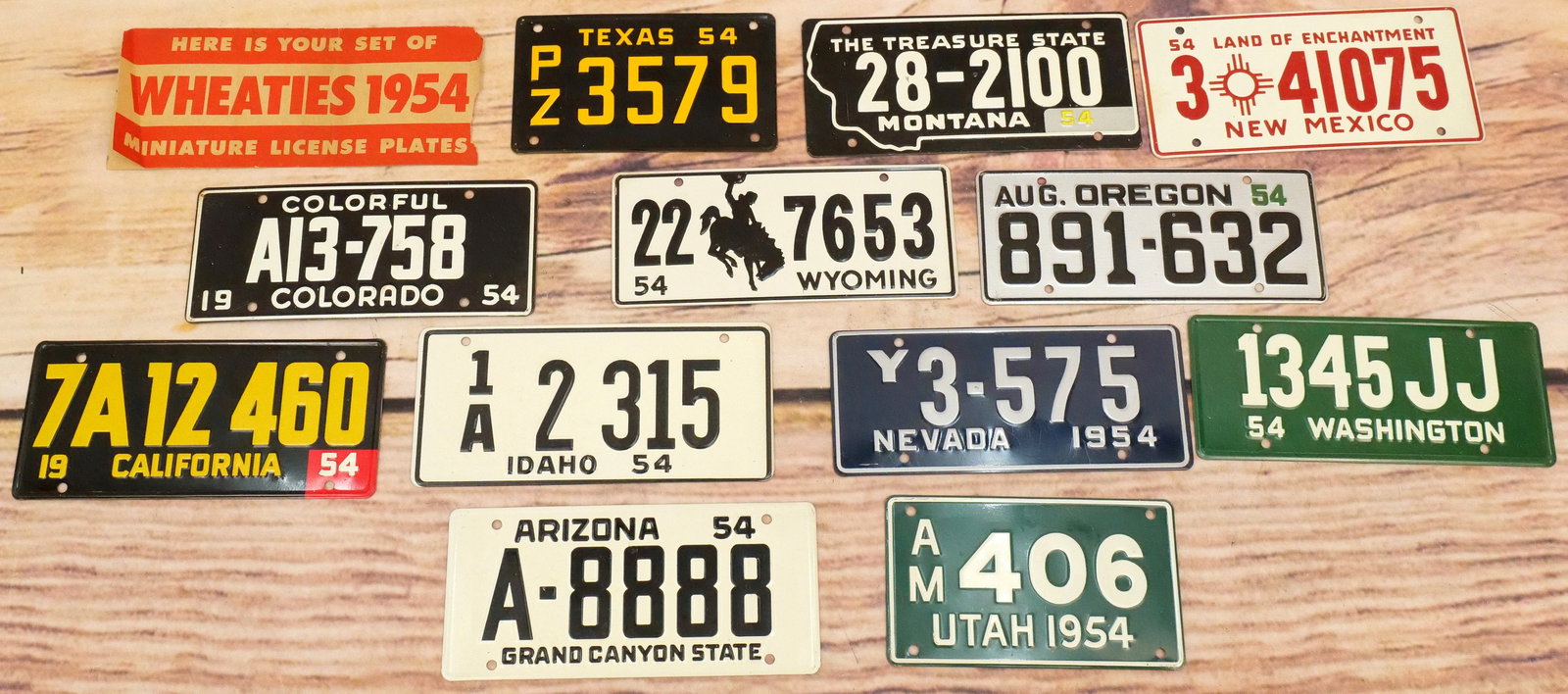 Lot of 12 Vintage 1954 General Mills Promotional Tin License Plates (1 of 4)