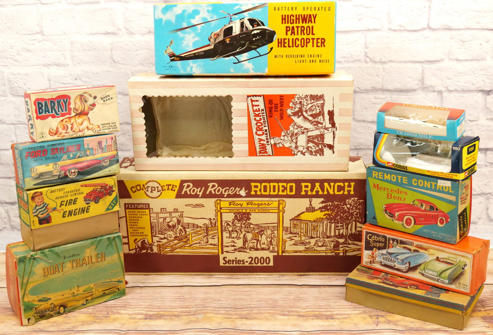 Group Lot Of Vintage Toy Boxes Only Auction