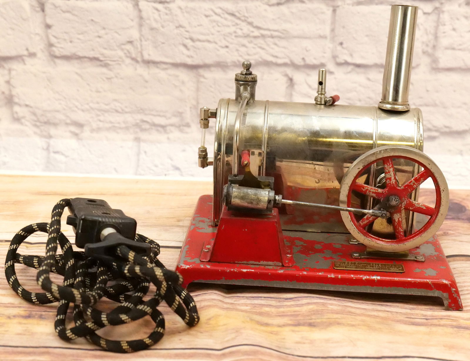 Weeden No. 666 Electric Steam Engine (1 of 8)