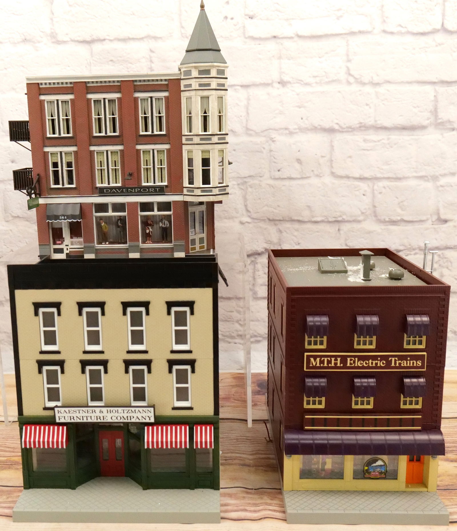 Lot of 3 O27 Train Accessories (1 of 12)