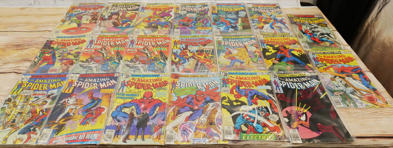 Lot of 23 Amazing Spider-Man Comics (1 of 7)