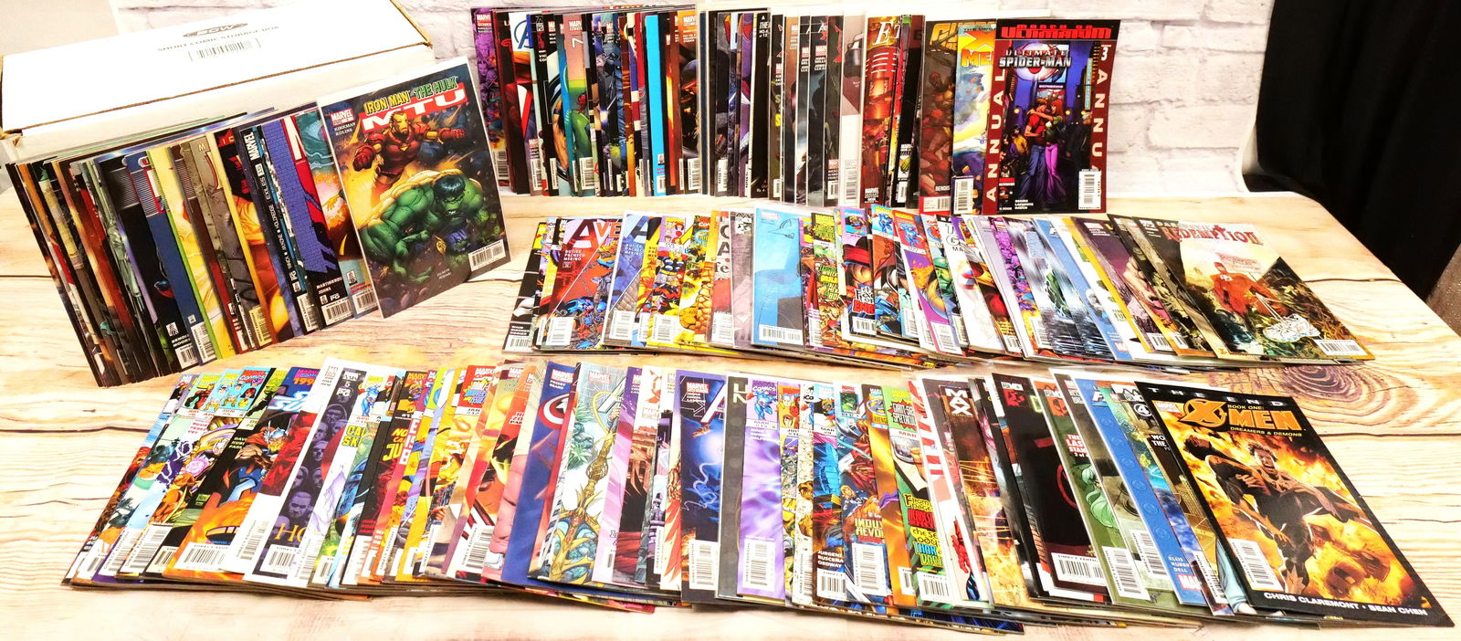 Short Box of Marvel Comics (1 of 12)