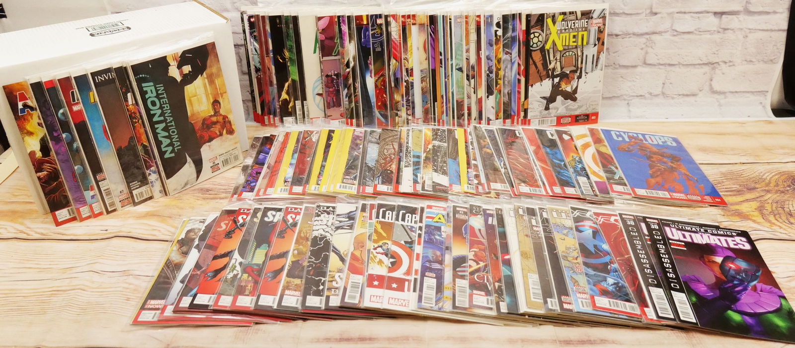 Short Box of Marvel Comics (1 of 10)