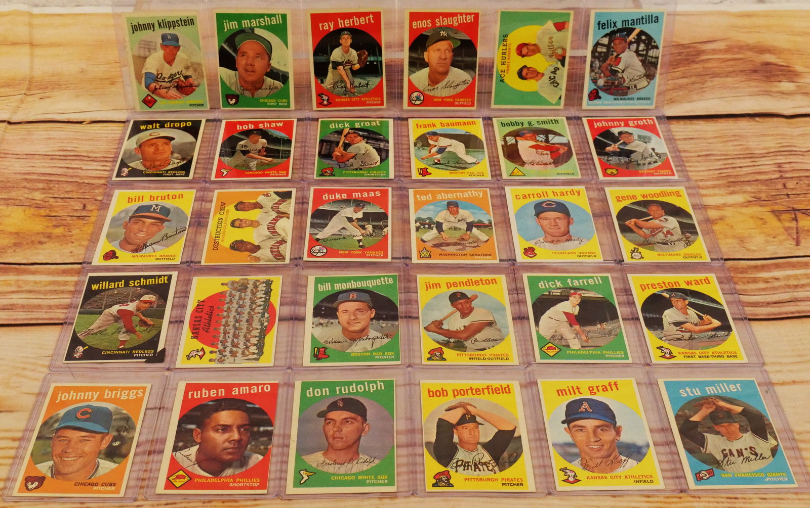 Lot of 30 Topps 1959 Baseball Cards (1 of 20)