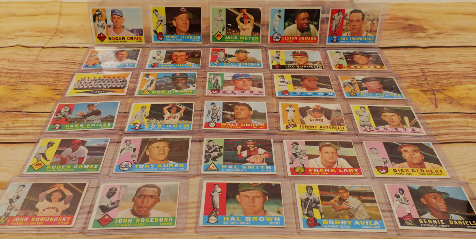 Lot of 30 Topps 1960 Baseball Cards (1 of 17)
