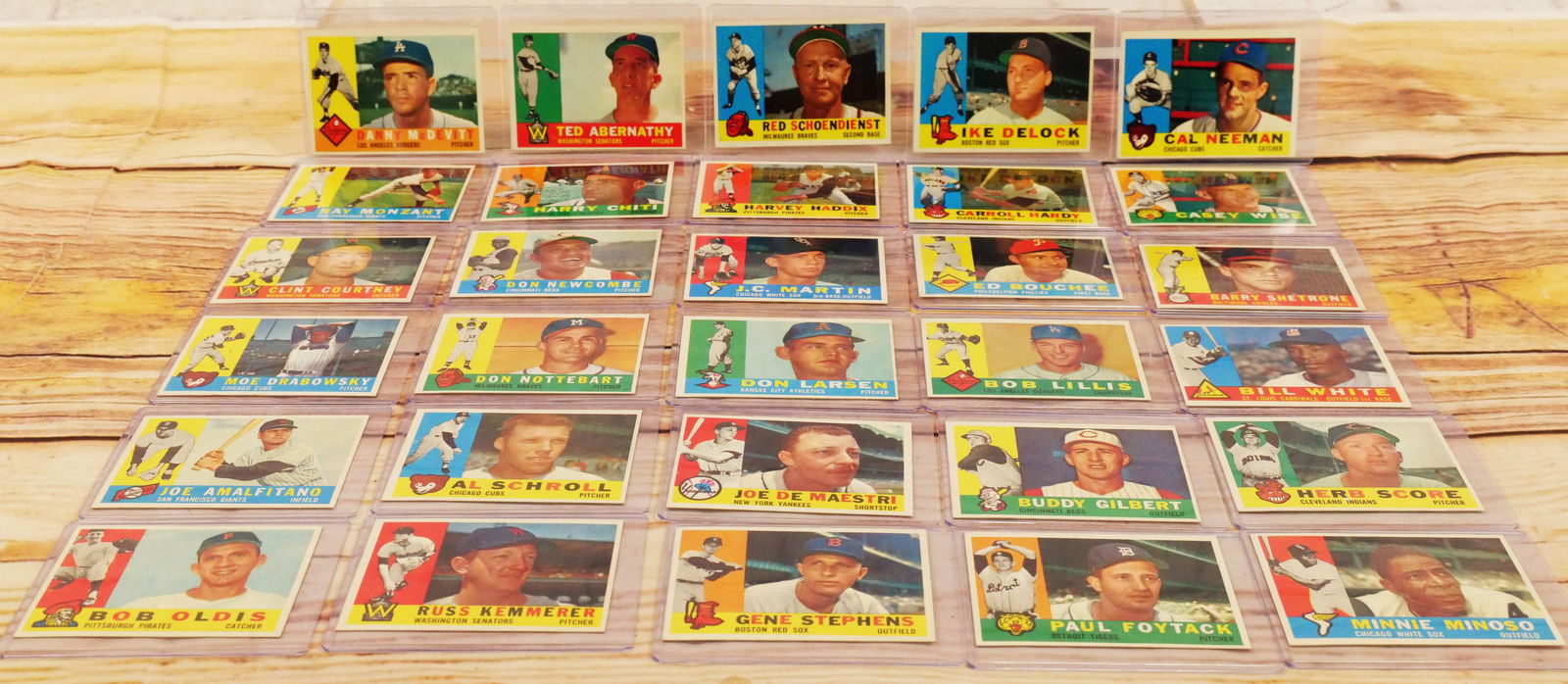 Lot of 30 Topps 1960 Baseball Cards (1 of 17)