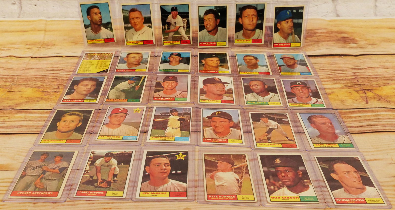 Lot of 30 Topps 1961 Baseball Cards (1 of 17)