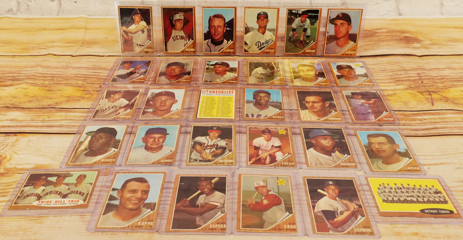 Lot of 30 Topps 1962 Baseball Cards (1 of 13)