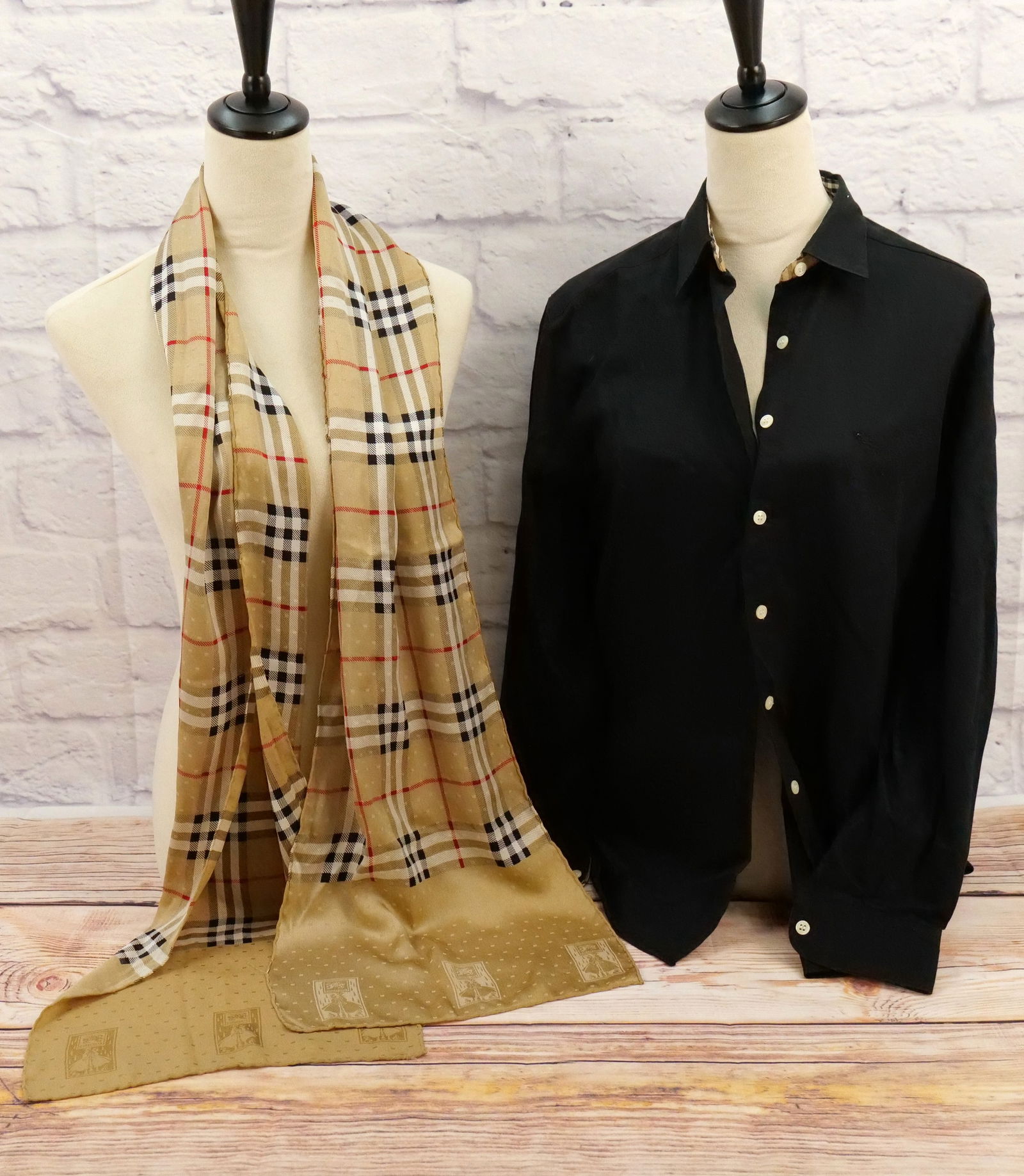 Lot of 2 Burberry Pieces (1 of 14)