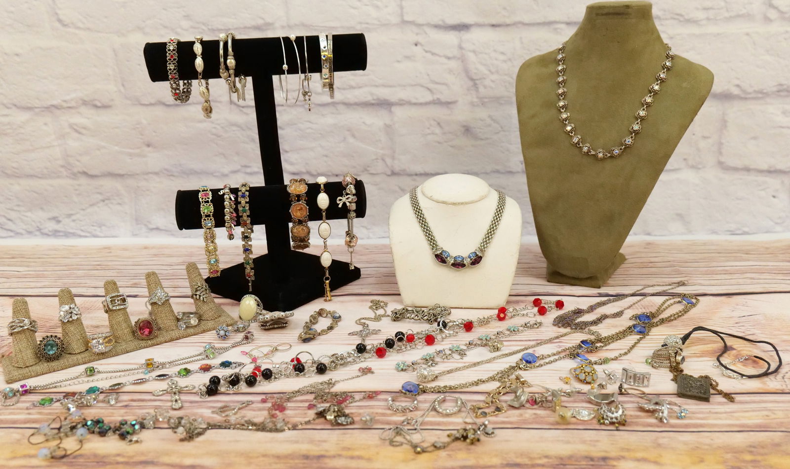 Lot of Silver Tone Jewelry (1 of 16)