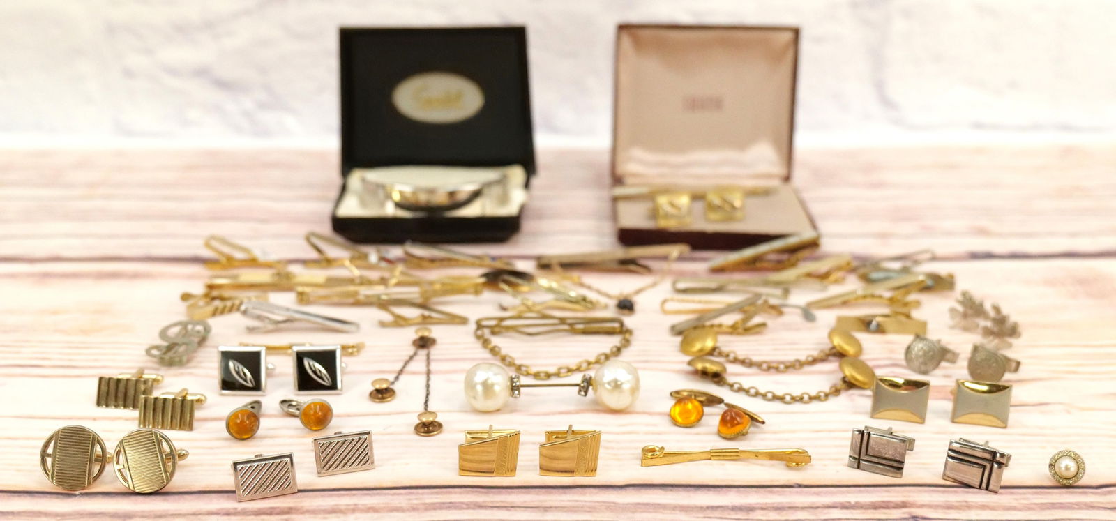 Men's Lot of Cufflinks, Tie Tacks, Etc. (1 of 5)