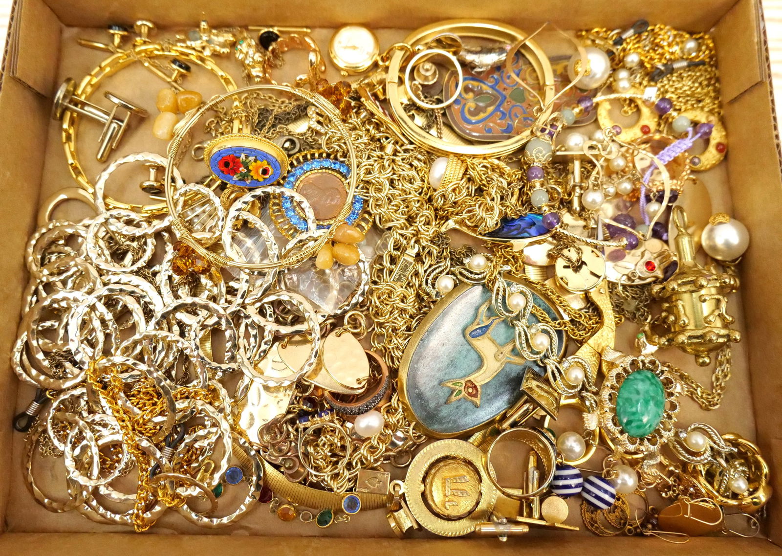 Lot of Gold Tone Jewelry (1 of 1)