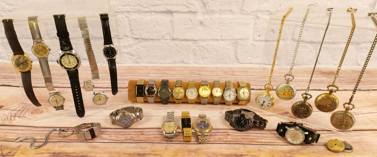 Lot of Men's Watches and Pocket Watches (1 of 7)