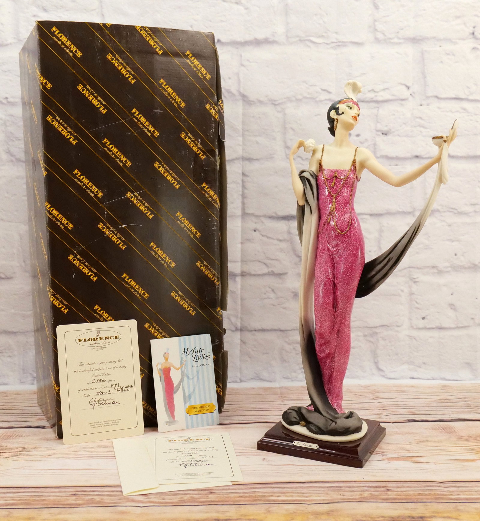 Giuseppe Armani Lady with Mirror Figurine (1 of 12)