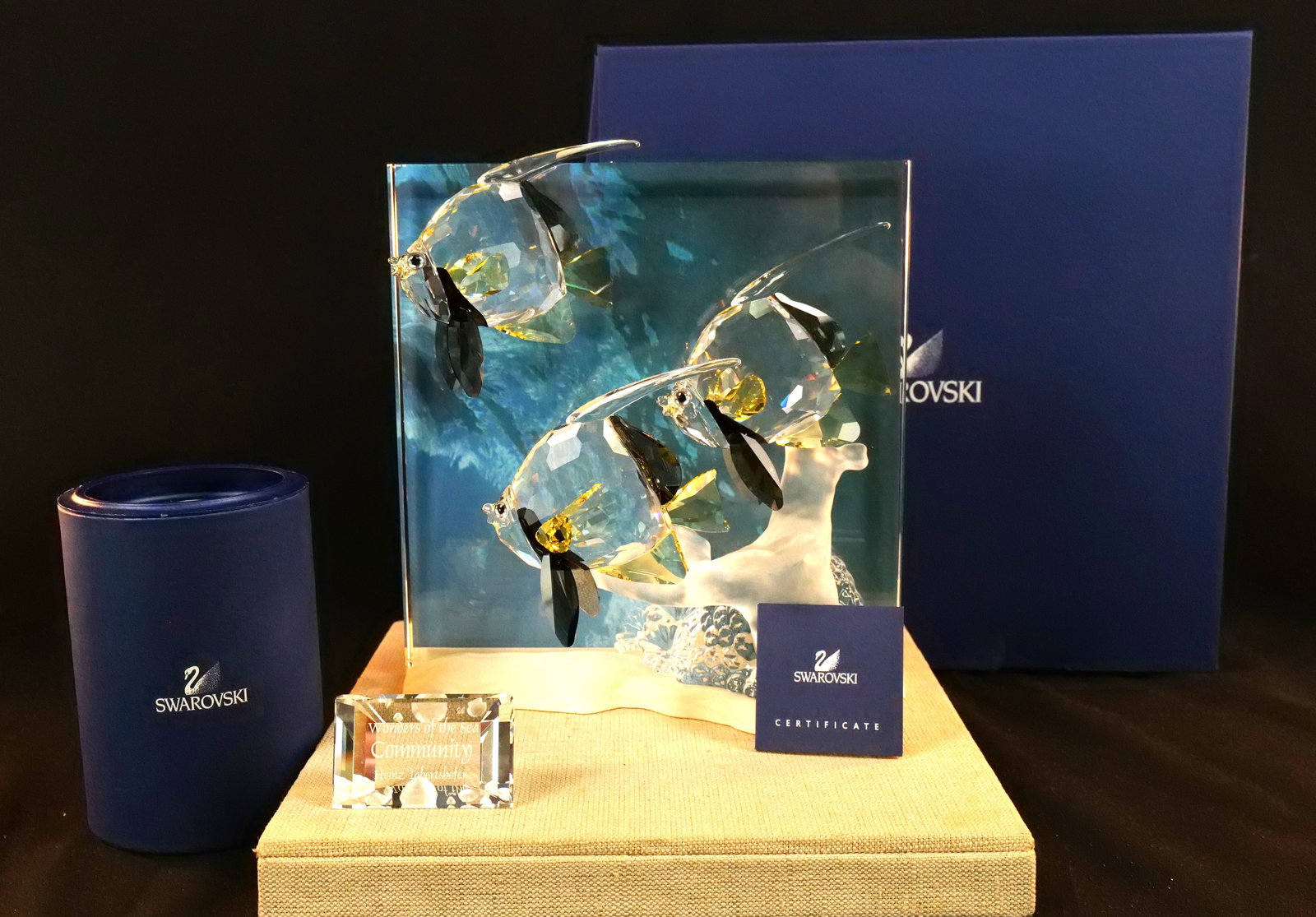 Swarovski Wonders of the Sea Community Figurine with Plaque (1 of 15)