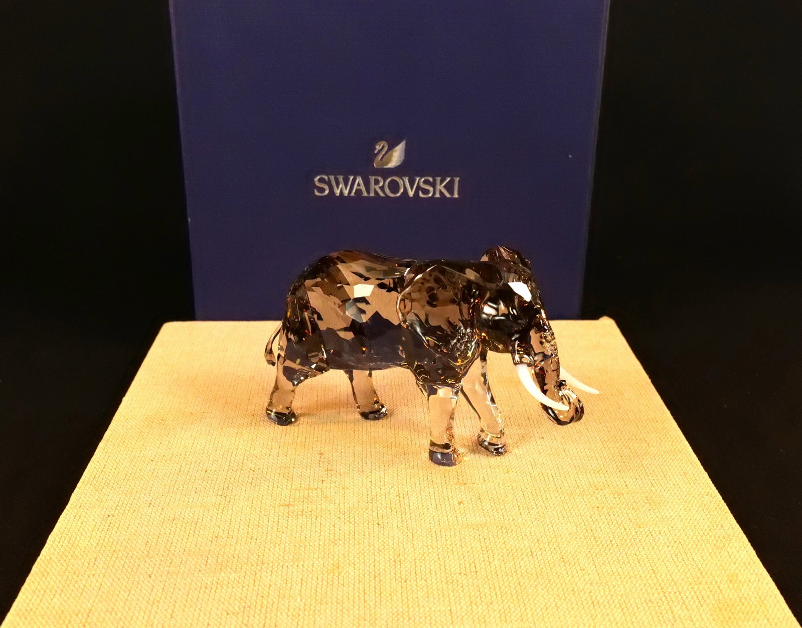 Swarovski Jubilee Edition 2022 Elephant Figurine: Swarovski Crystal Jubilee Edition 2022 Elegance of Africa "Zena" Elephant Figurine. Item #5607667. Measures 3.25" tall x 5.5" long. Comes with original box. All invoices must be paid within 24 hours o