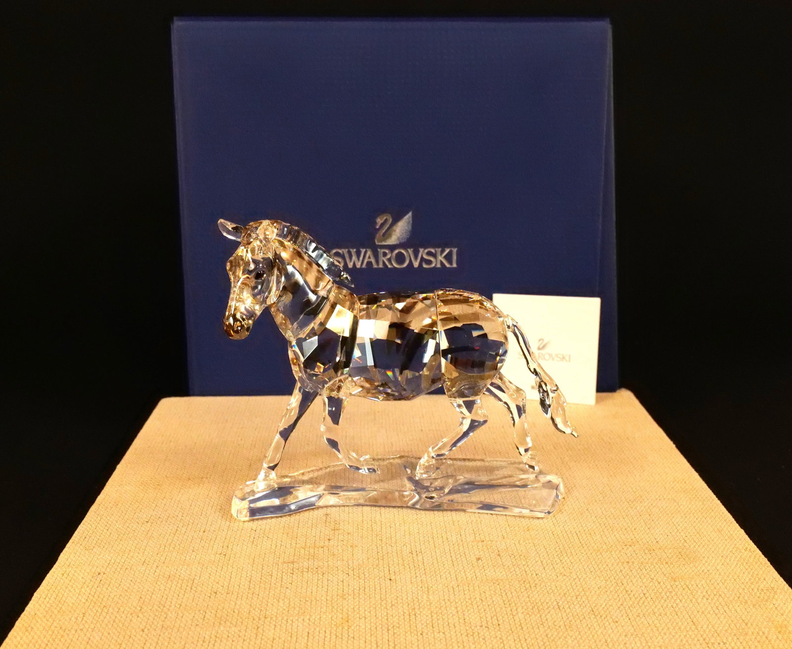 Swarovski Rare Encounters Zebra Figurine: Swarovski Crystal Rare Encounters Zebra Figurine. Released 2011. Retired 2012. Item #1050853. Measures 4.25" tall x 5" long. Comes with original box. All invoices must be paid within 24 hours of the s