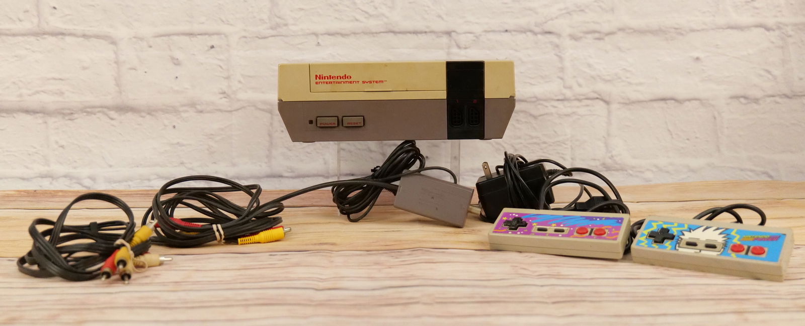 Nintendo (NES) Game Console System (1 of 13)