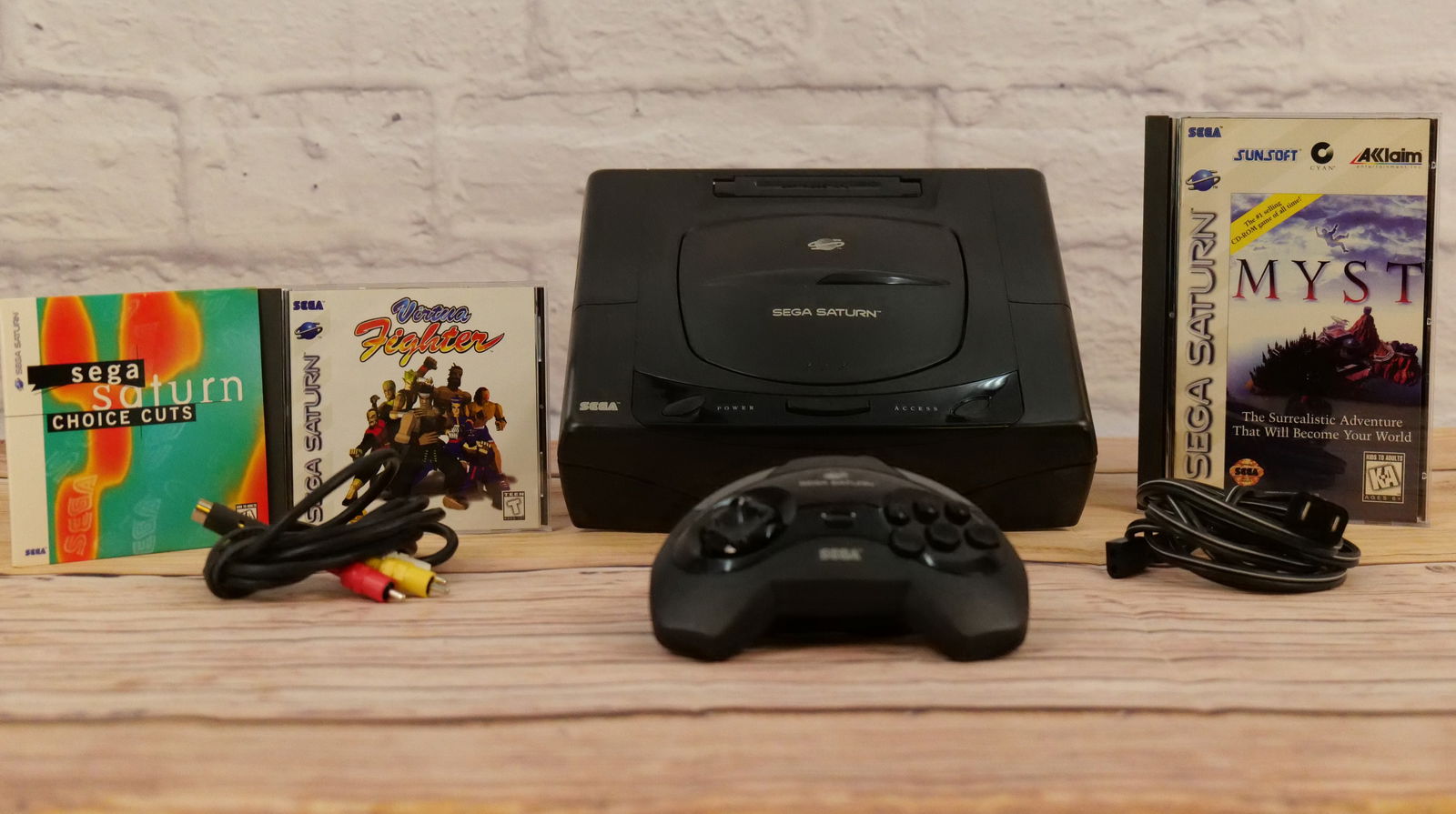 Sega Saturn Gaming Lot (1 of 17)