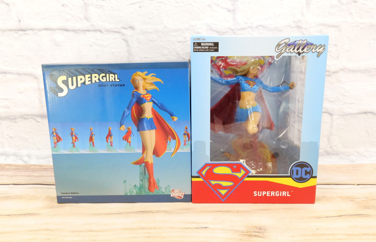 Lot of 2 Supergirl Collectibles (1 of 7)