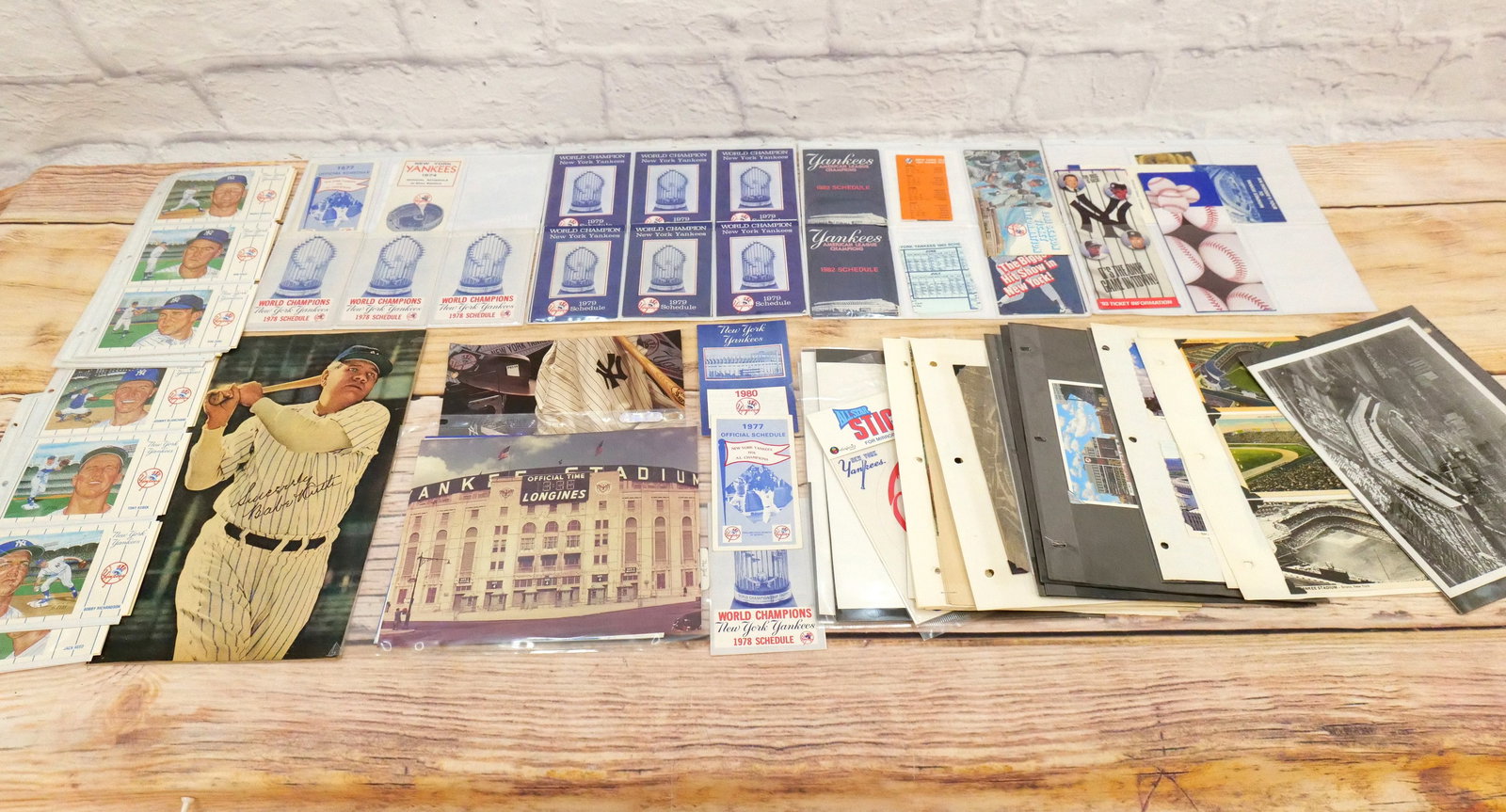 Lot of New York Yankees Memorabilia (1 of 16)