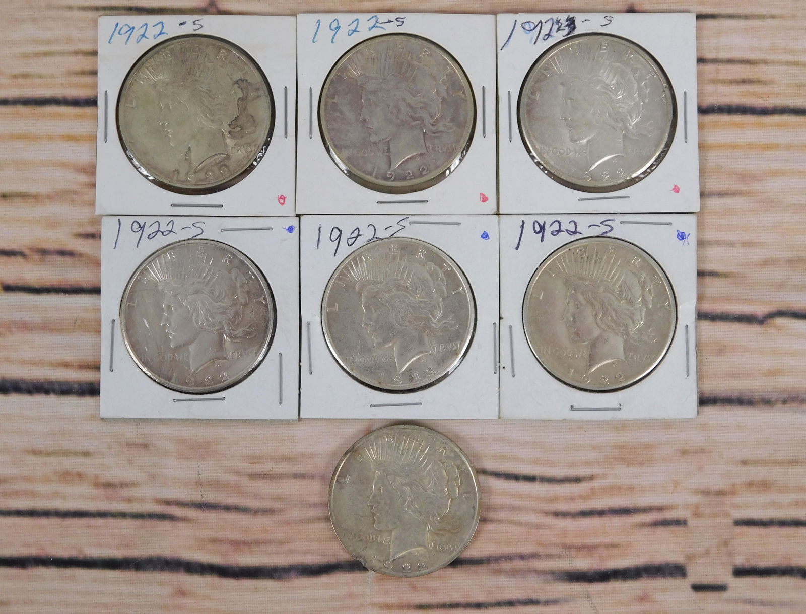 7 1922 Peace Dollars (1 of 9)