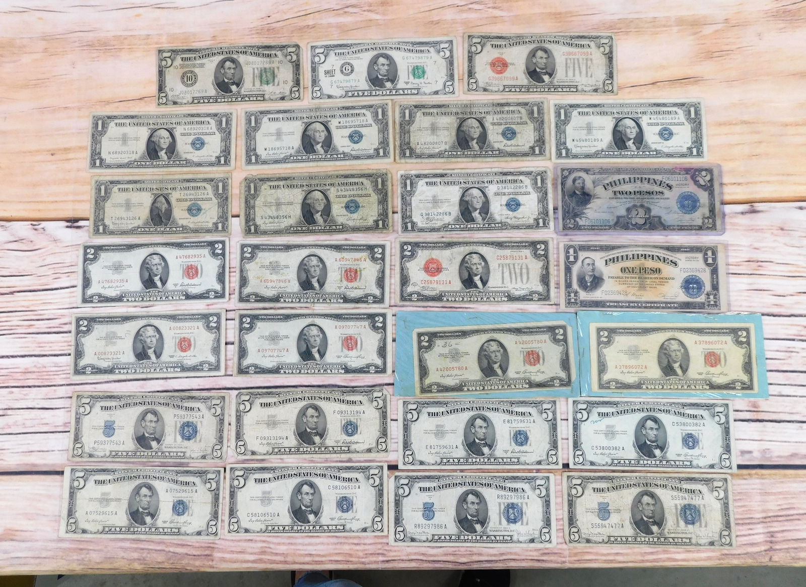 Group of US Currency (1 of 10)
