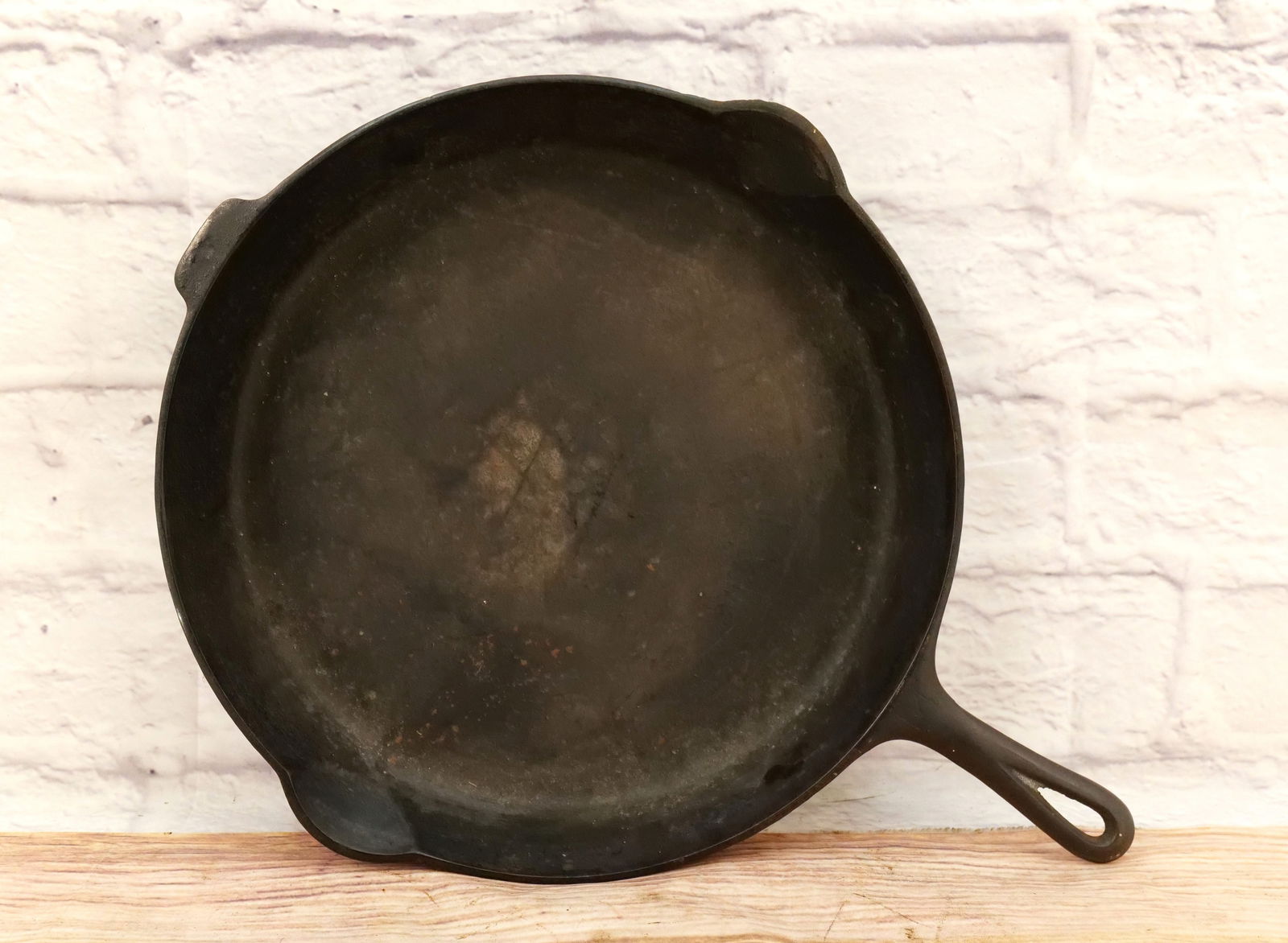 Antique Griswold Cast Iron Skillet Pan - No. 14 (1 of 11)