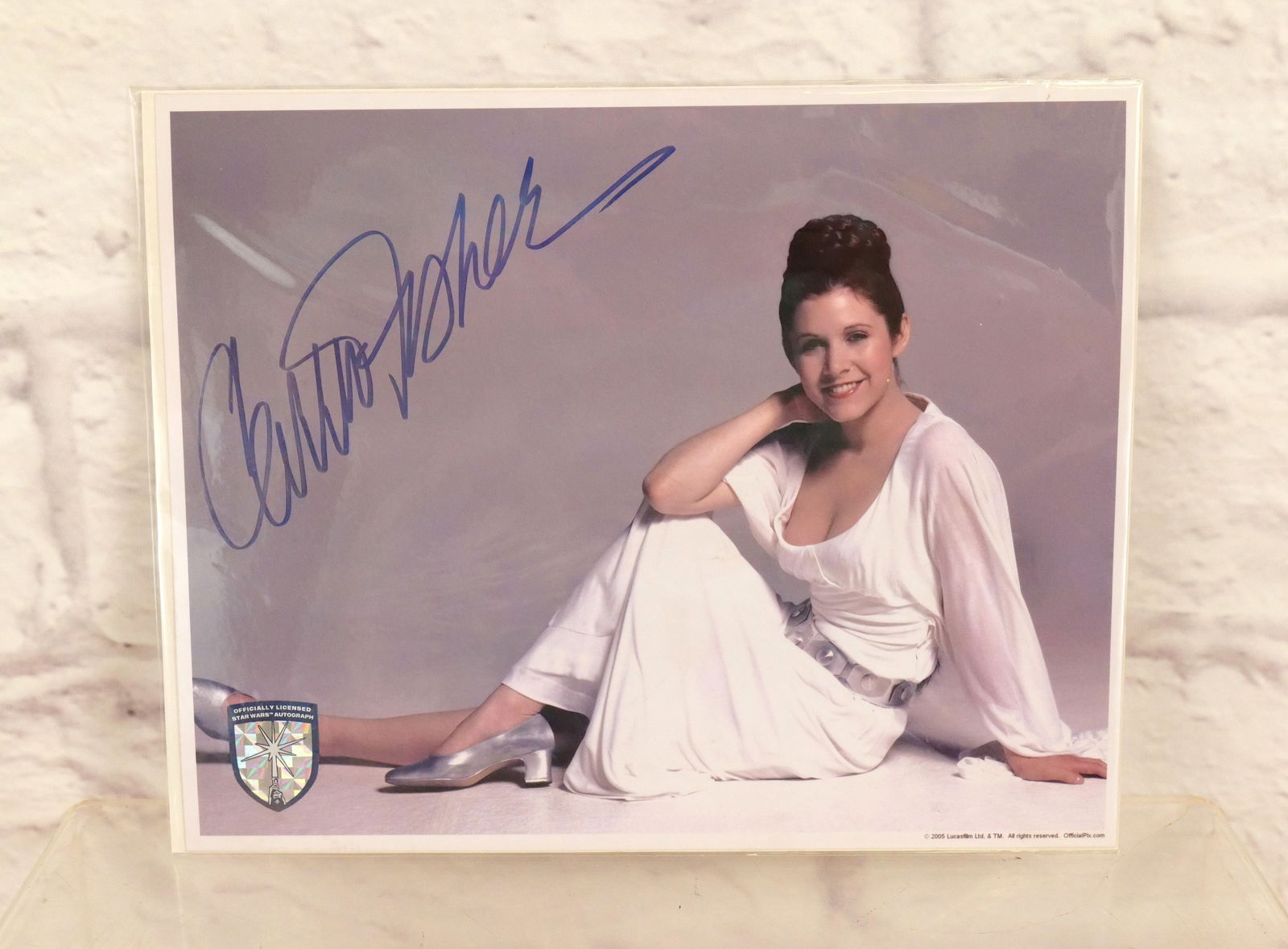 Star Wars Autographed Carrie Fisher Princess Leia Photograph (1 of 6)