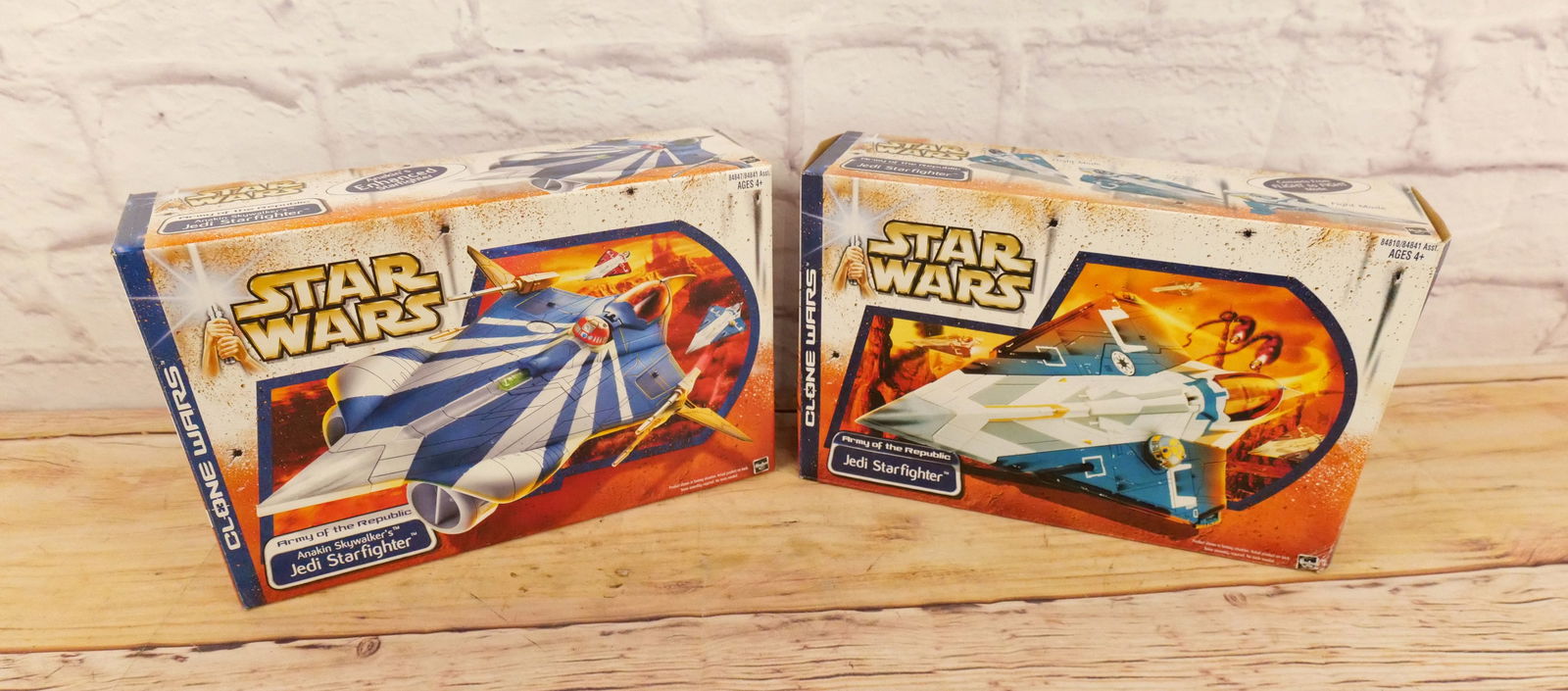 Lot of 2 Star Wars Clone Wars Vehicles (1 of 8)