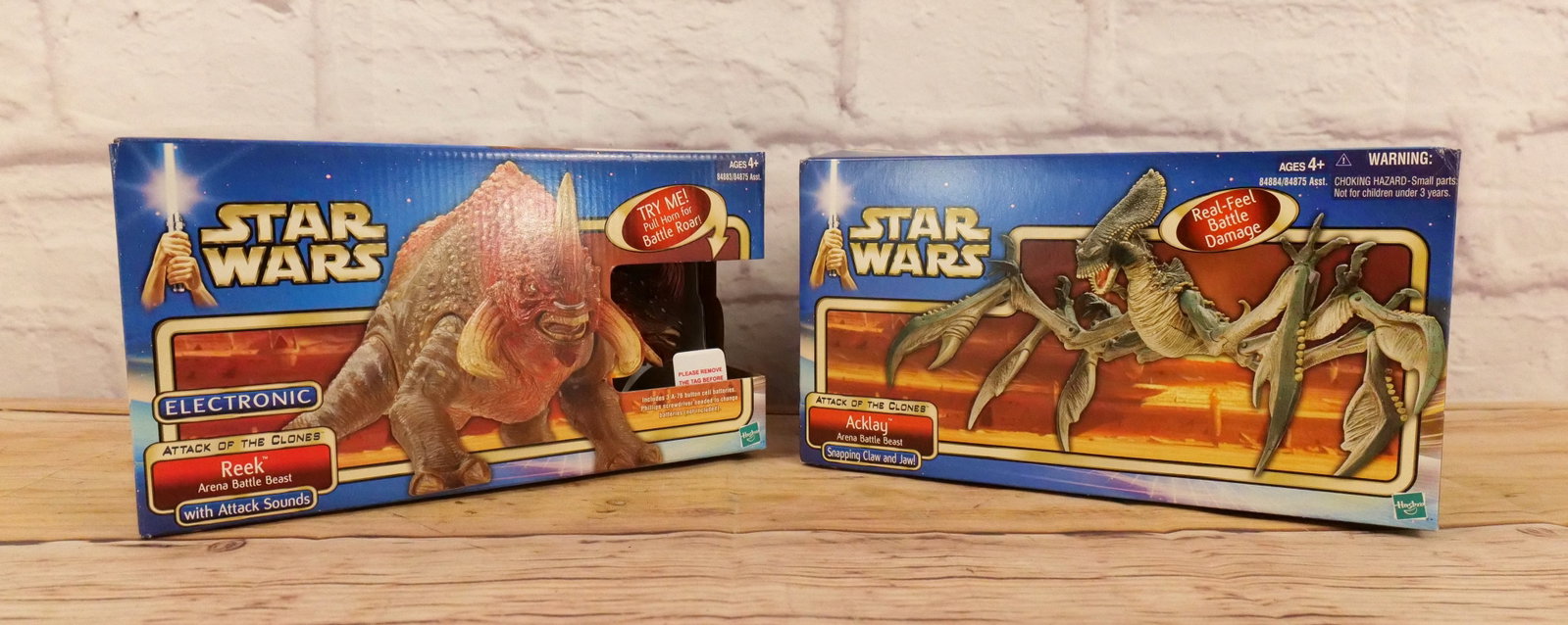 Lot of 2 Star Wars Attack of the Clones Figures: Lot of 2 Star Wars Attack of the Clones Figures including Electronic Reek and Acklay. Both new in package. All invoices must be paid within 24 hours of the sale. We offer multiple shipping options ple