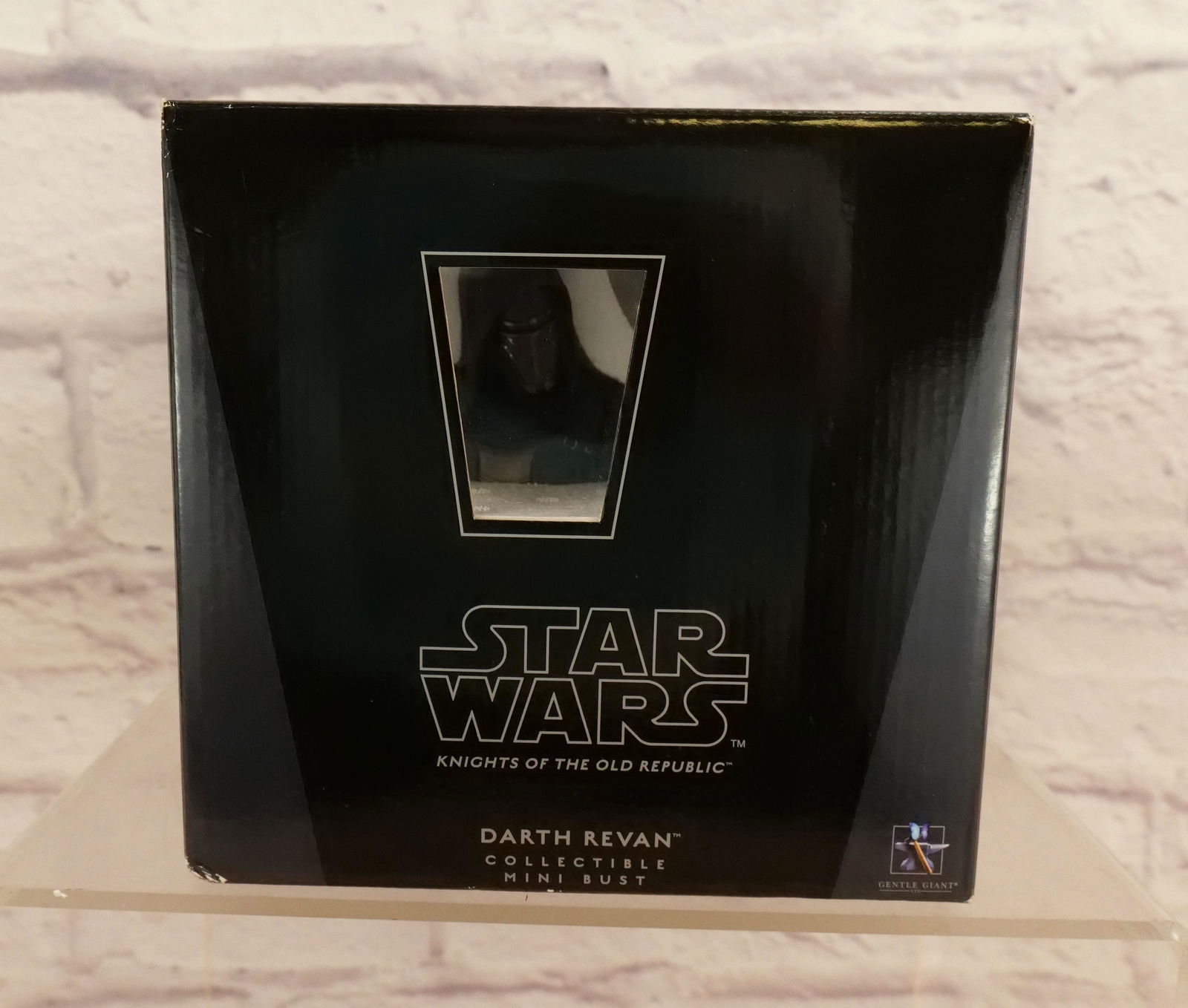 Gentle Giant Darth Revan Collectible Mini Bust (1 of 8)