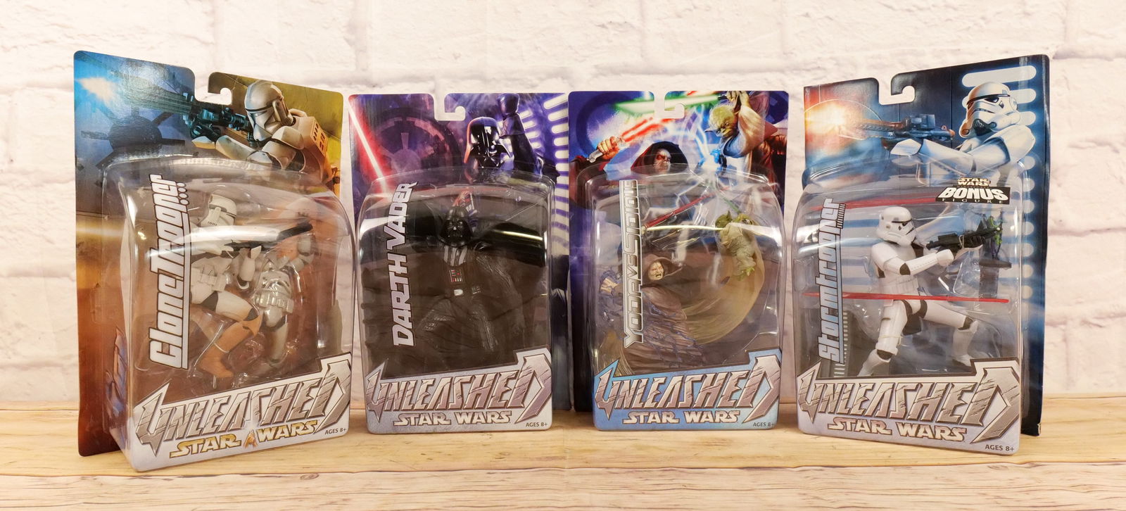 Lot of 4 Star Wars Unleashed Action Figures (1 of 10)