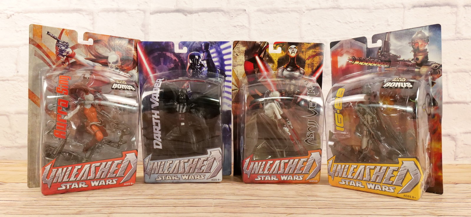 Lot of 4 Star Wars Unleashed Action Figures (1 of 10)