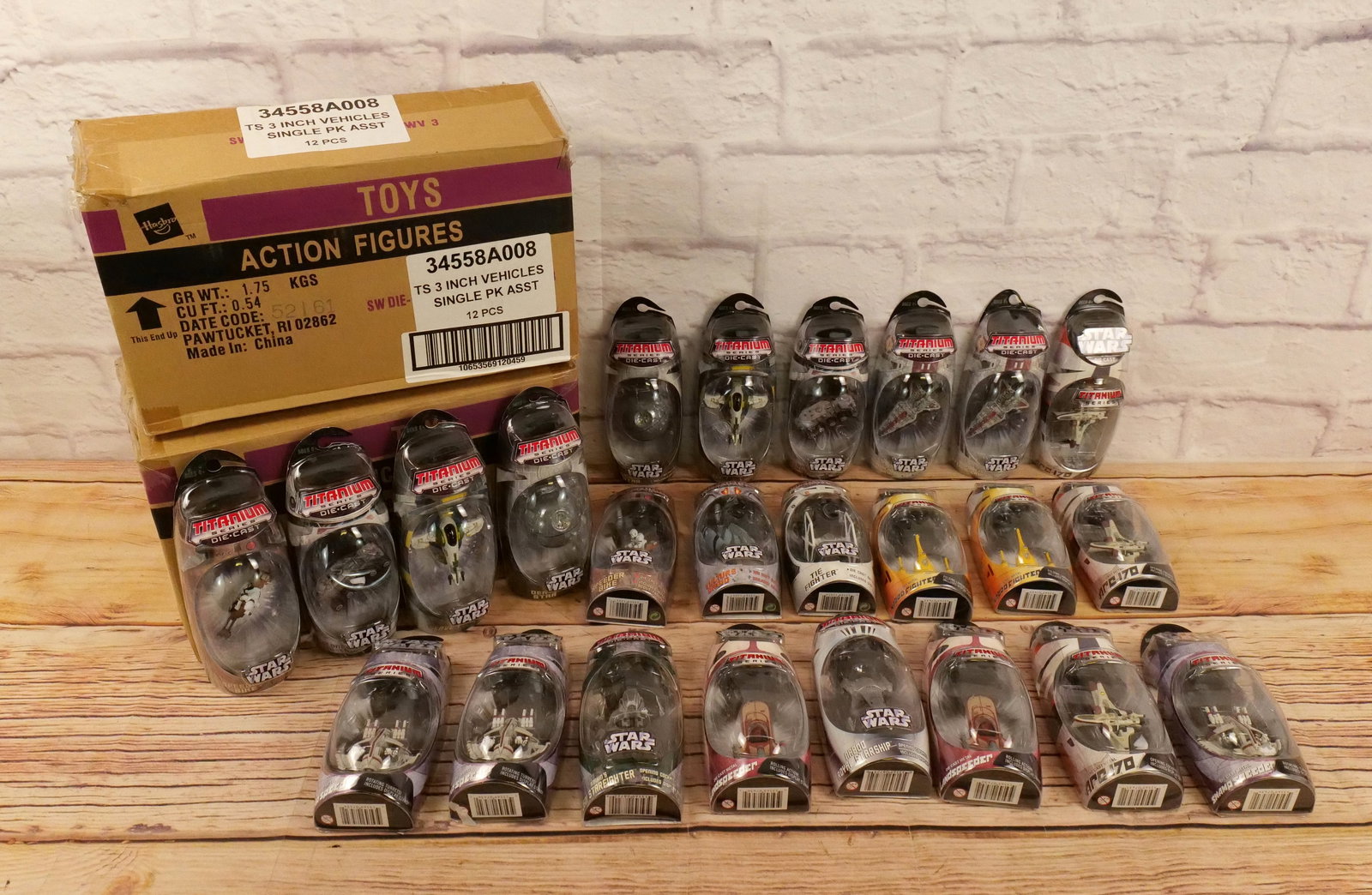 Lot of 24 Star Wars Titanium Series 3" Vehicle Packs (1 of 8)