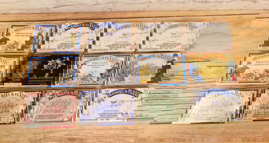 Lot of 12 Plastic Military 1:32 Scale Figure Sets