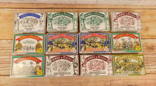 Lot of 12 Armies in Plastic 1:32 Scale Military Figure Sets