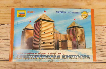 Zvezda Medieval Fortress 1:72 Scale Set
