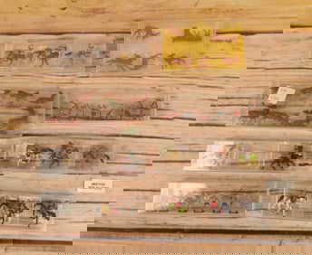 Lot of HO Scale Knights