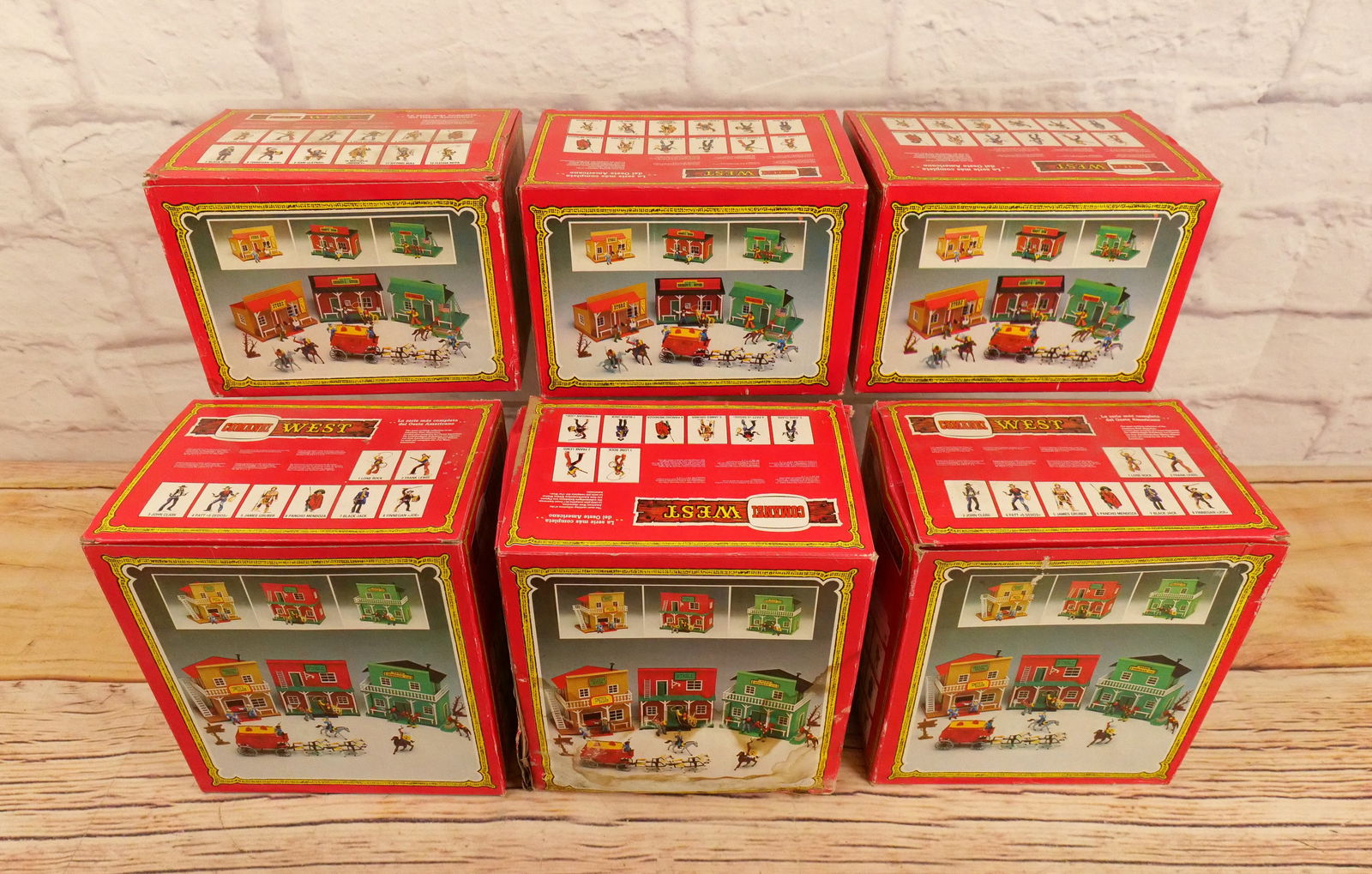 Lot of Comansi Western Plastic Playsets (1 of 13)