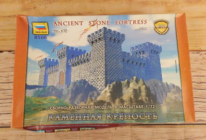 Zvezda Ancient Stone Fortress Model Kit