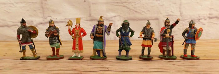 Lot of 8 Painted Metal Knight Figures