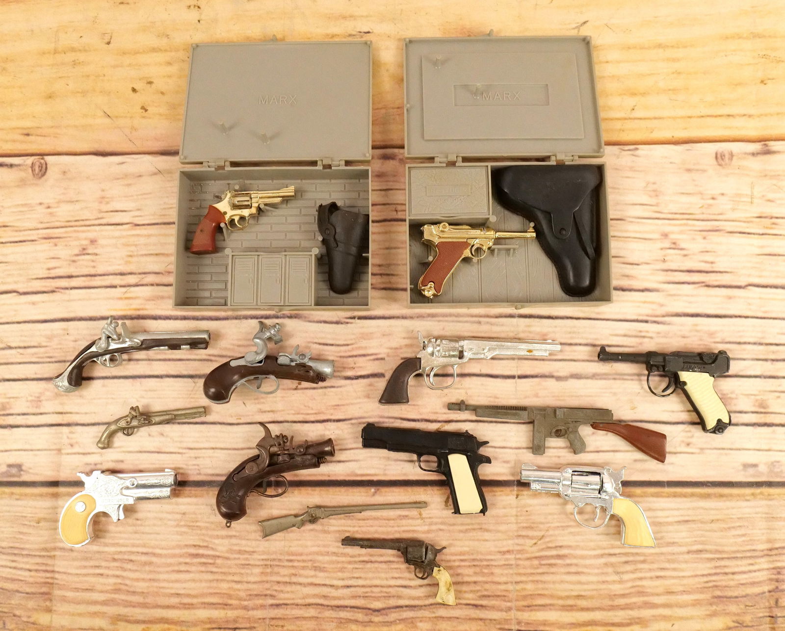 Lot of Replica Guns (1 of 13)