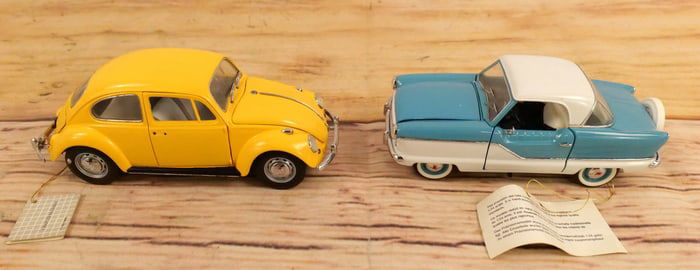 Lot of 2 Franklin Mint Diecast Vehicles